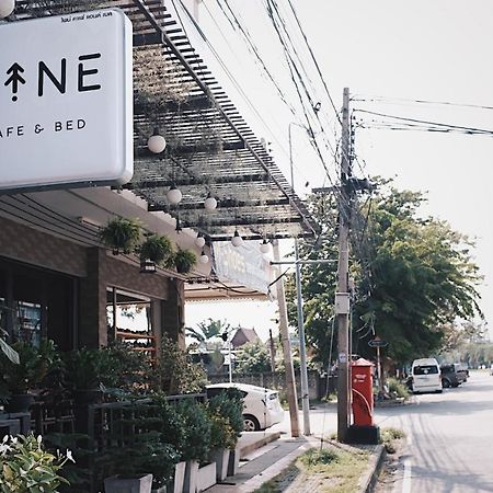 Hotel Pine Cafe'&Bed Phra Nakhon Si Ayutthaya Zewnętrze zdjęcie