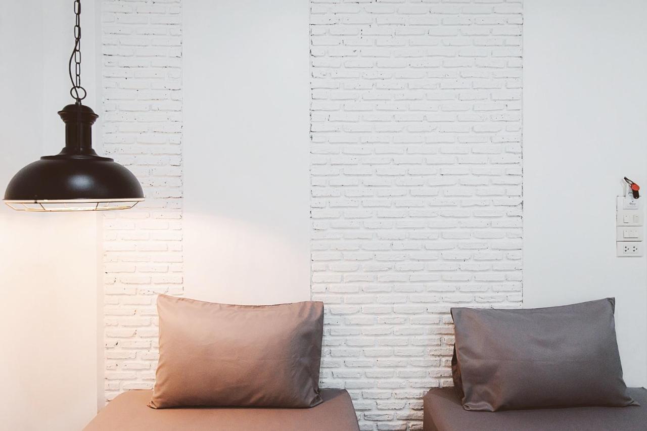 Hotel Pine Cafe'&Bed Phra Nakhon Si Ayutthaya Zewnętrze zdjęcie