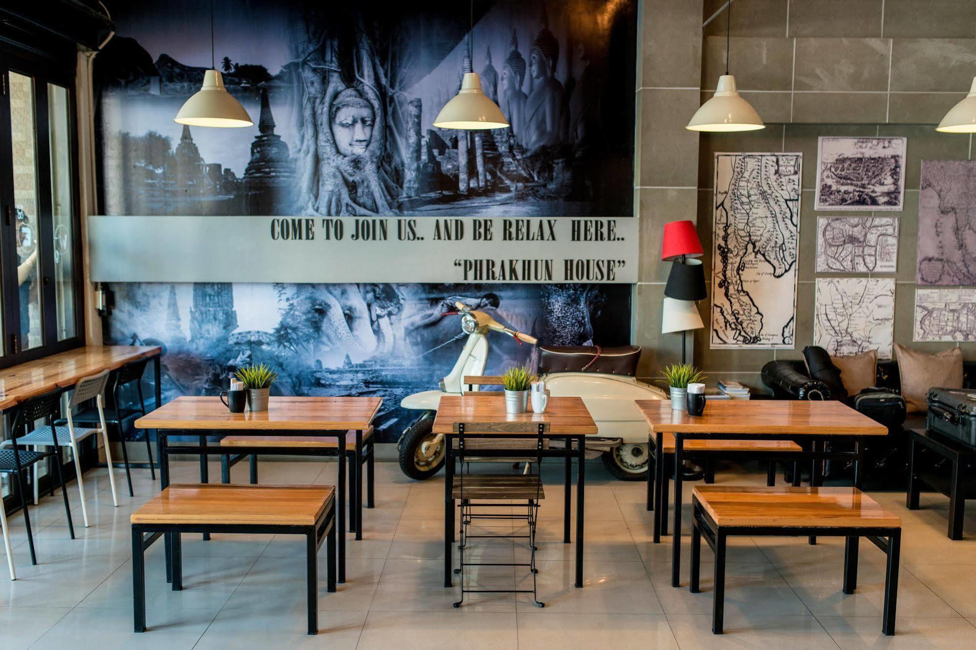 Hotel Pine Cafe'&Bed Phra Nakhon Si Ayutthaya Zewnętrze zdjęcie