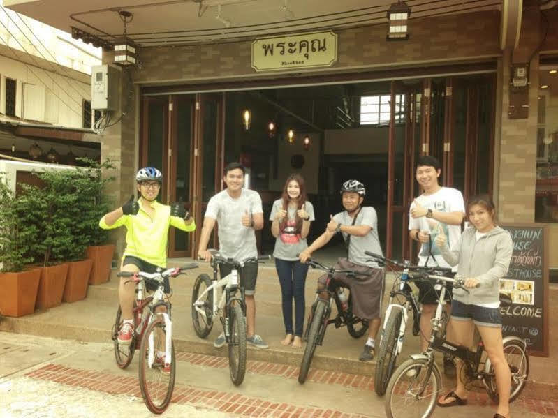 Hotel Pine Cafe'&Bed Phra Nakhon Si Ayutthaya Zewnętrze zdjęcie